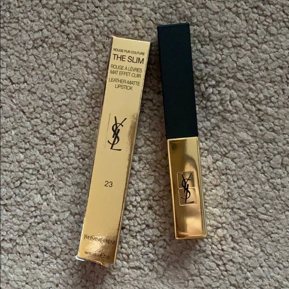 YVES SAINT LAURENT Rouge Pur Couture The Slim 23